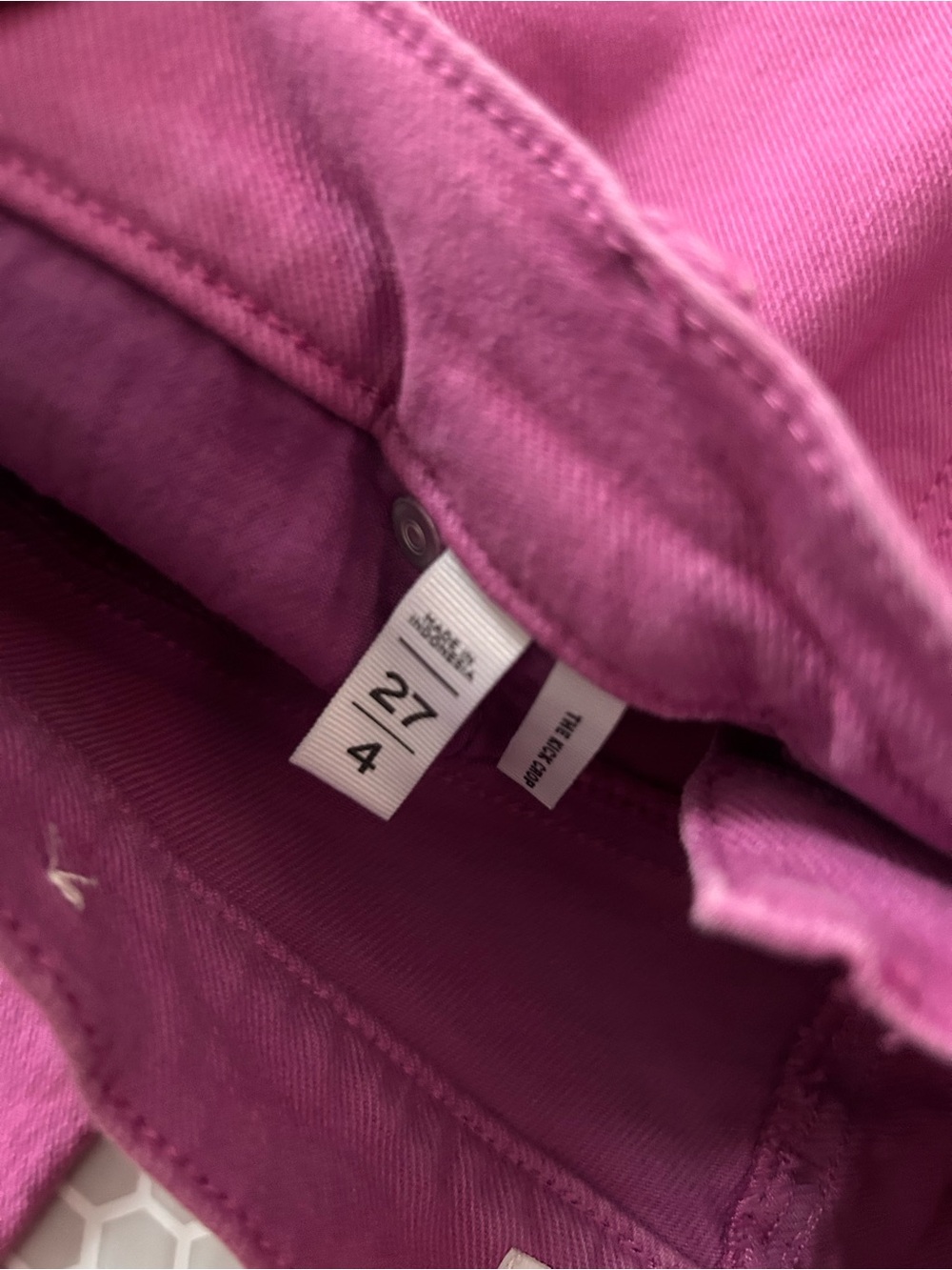 Loft Crop High Waist Straight-Leg High-Rise Raw Hem Jeans Vibrant Magenta Size 4 - Picture 7 of 7